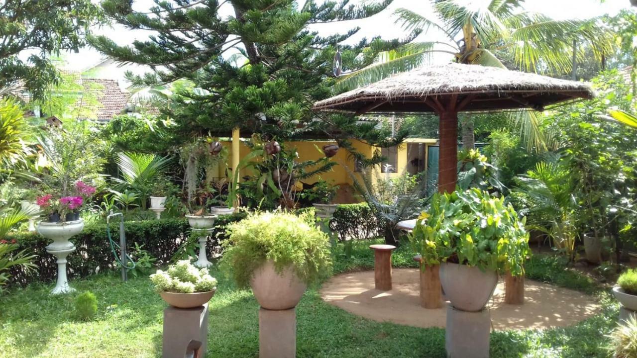 Embiente Guest House Negombo Kültér fotó